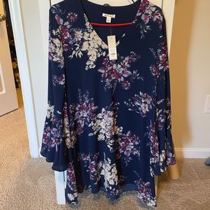 Francesca’s bell sleeve floral dress
